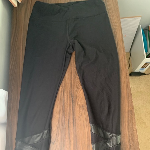 Black Legging - Picture 3 of 3